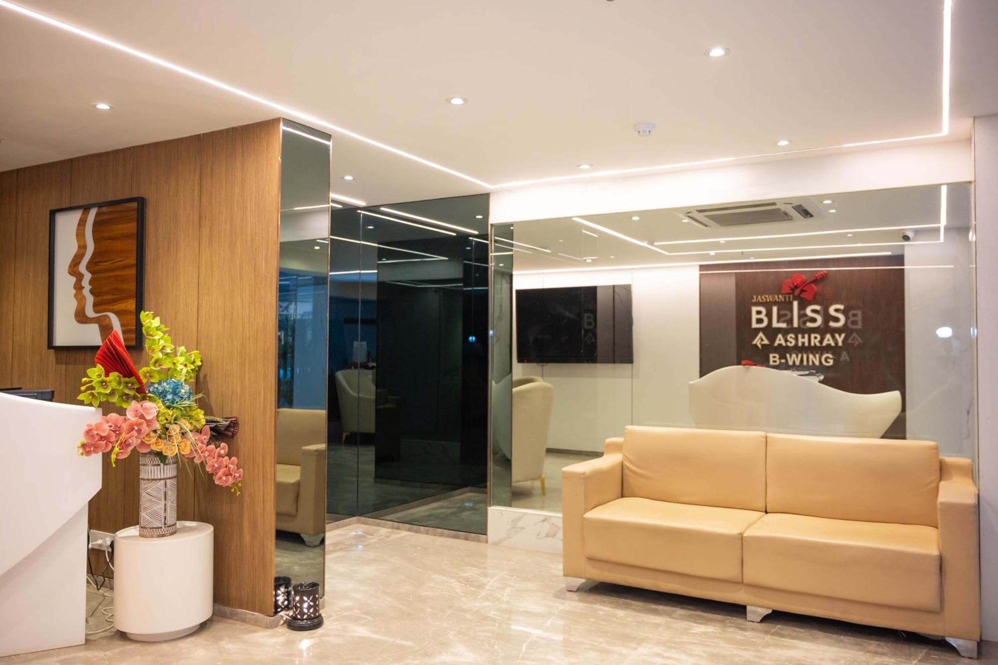 Z Bliss Suites, Bkc Мумбаї Екстер'єр фото